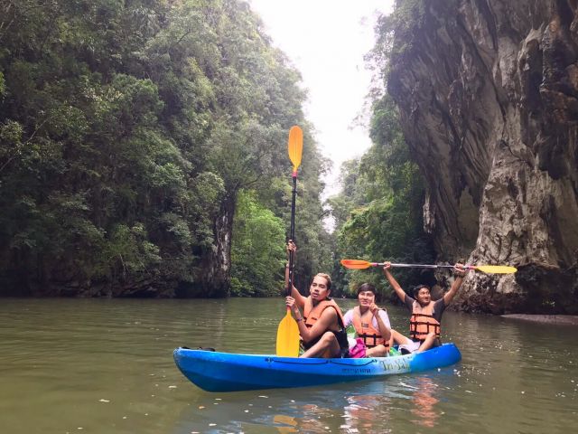 ทัวร์พายเรือคายัค