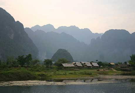 กรุงเทพ-เวียงจันทน์-วังเวียง-หลวงพระบาง